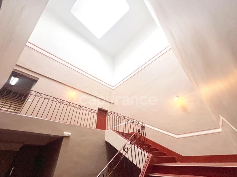 Appartement bourgeois - 77 m² - 3 pièces