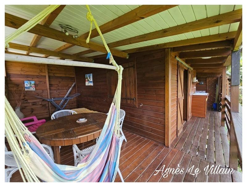 Maison de bois - 182 m² - 10 pièces