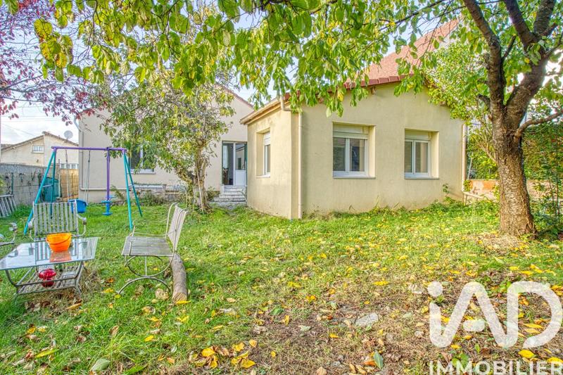 Maison - 90 m² - 5 pièces