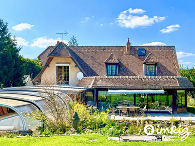 Maison - 214 m² - 4 pièces