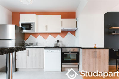 Chambre - 10 m² - 1 pièce