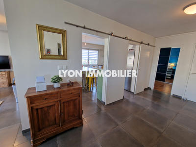 Appartement - 104 m² - 5 pièces