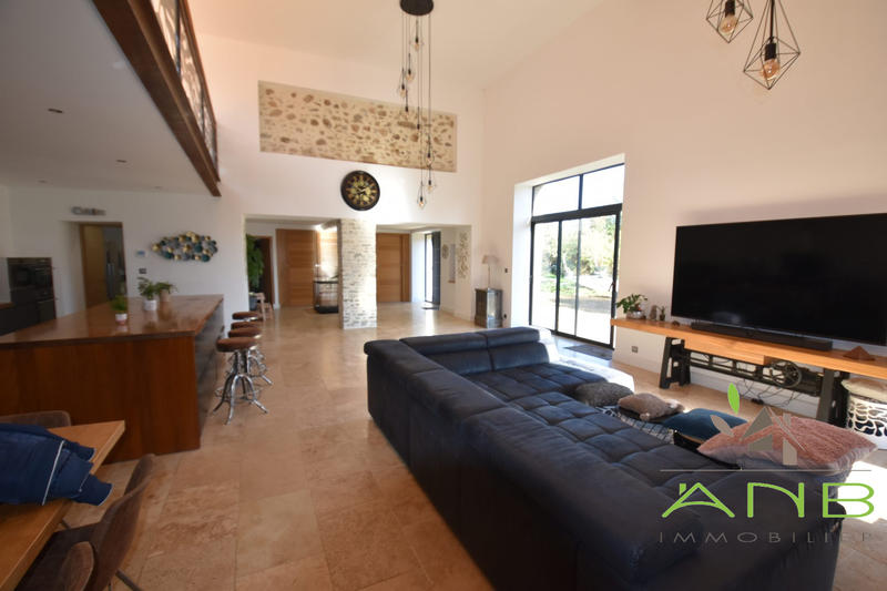 Maison ancienne - 280 m² - 6 pièces