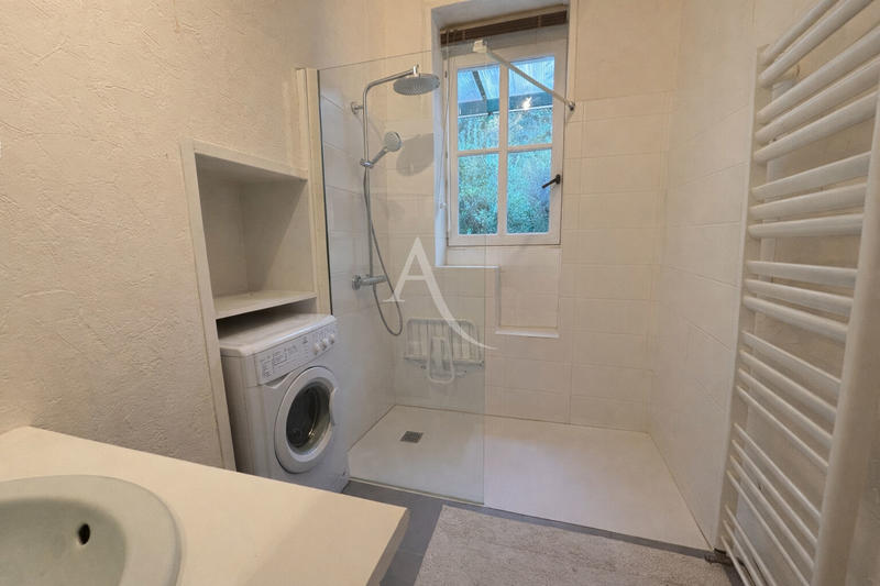 Maison - 130 m² - 8 pièces