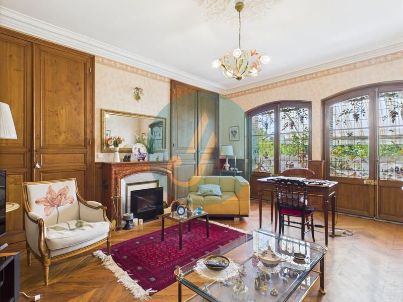 Maison - 169 m² - 7 pièces