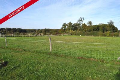 Terrain constructible - 2 250 m²