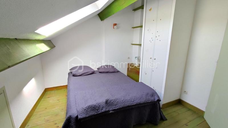 Immeuble - 255 m² - 18 pièces