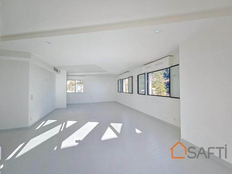 Appartement - 111 m² - 4 pièces