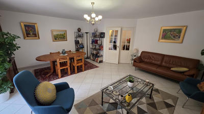 Appartement - 103 m² - 5 pièces