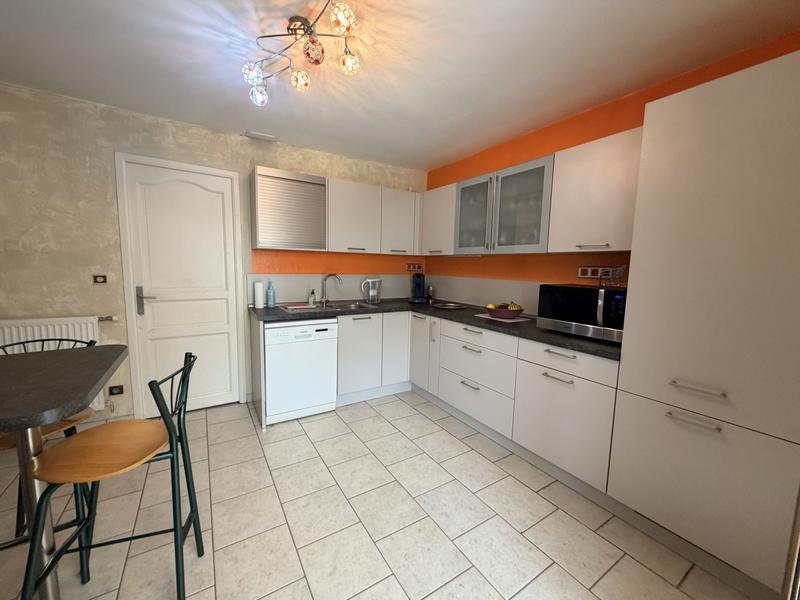 Maison - 110 m² - 5 pièces