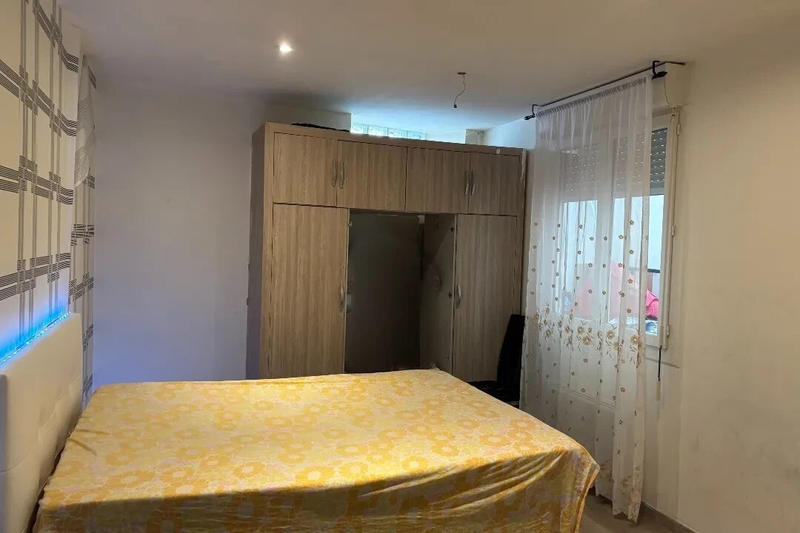 Immeuble - 8 pièces