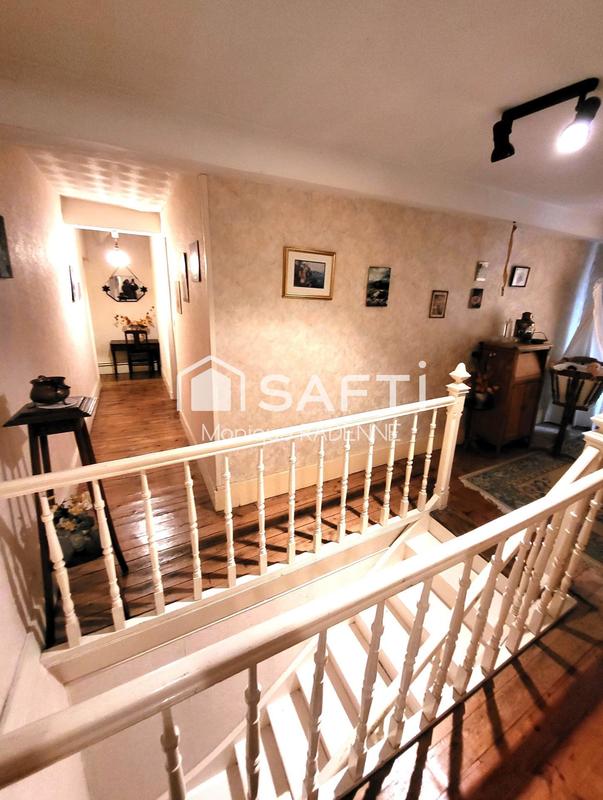 Maison - 170 m² - 7 pièces