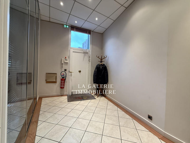 Bureau - 66 m² - 2 pièces