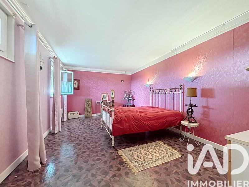 Maison - 140 m² - 8 pièces