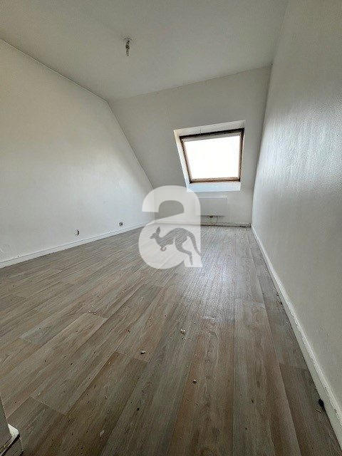 Appartement - 121 m² - 6 pièces