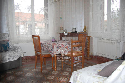 Maison - 260 m² - 7 pièces