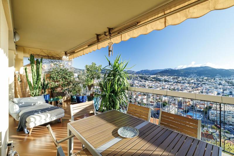 Appartement - 94 m² - 3 pièces