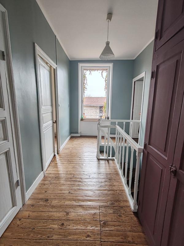 Demeure - 196 m² - 11 pièces