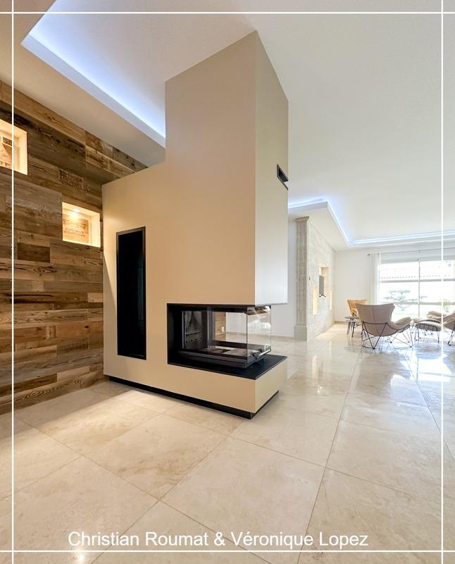 Maison - 207 m² - 5 pièces