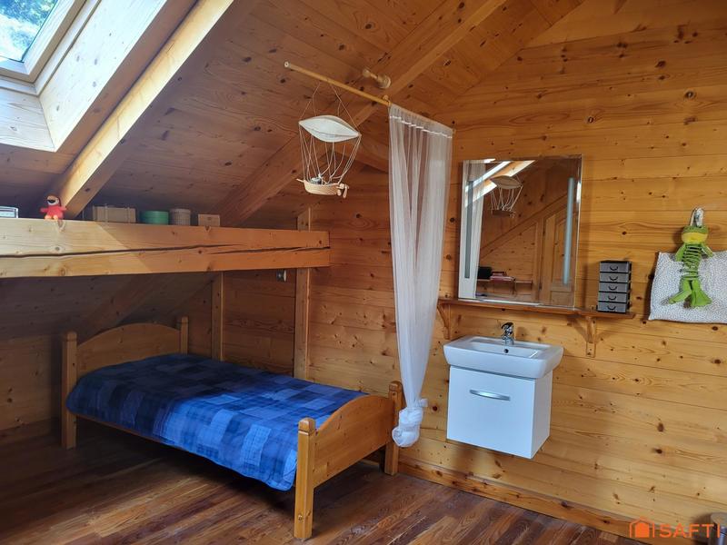 Maison - 211 m² - 6 pièces