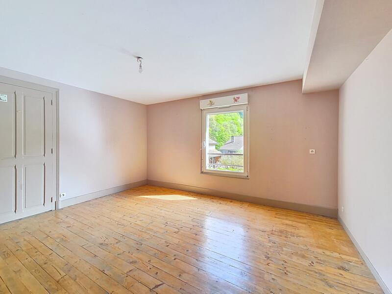 Maison - 150 m² - 6 pièces