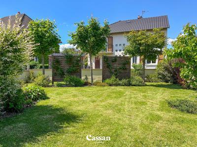 Maison contemporaine - 194 m² - 7 pièces