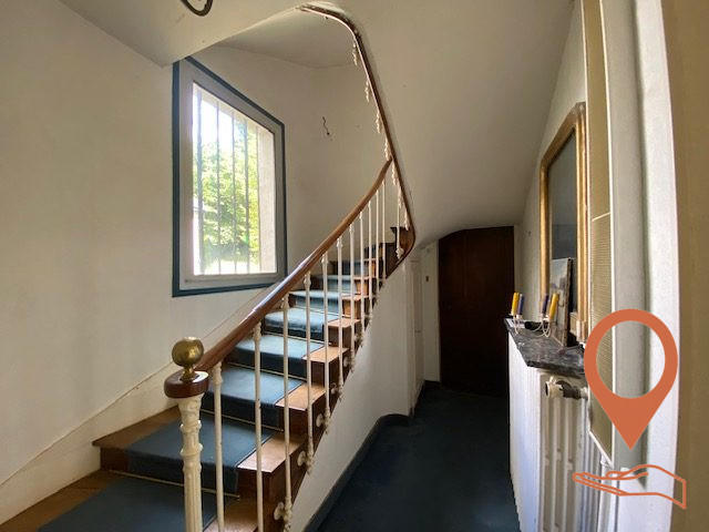 Maison - 533 m² - 13 pièces