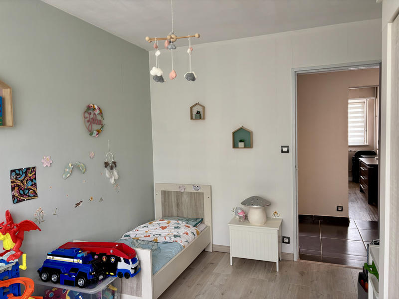 Appartement - 96 m² - 5 pièces