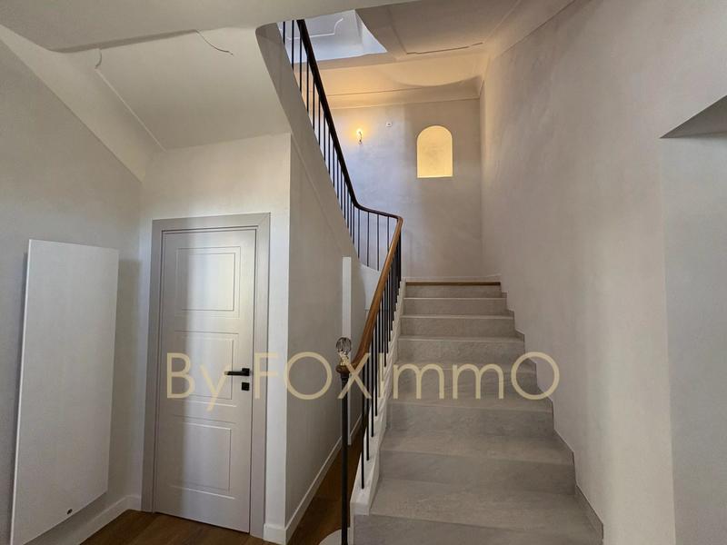 Maison de village - 209 m² - 8 pièces