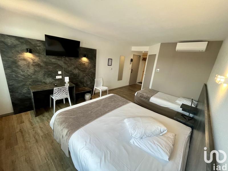 Local commercial - 1 500 m²