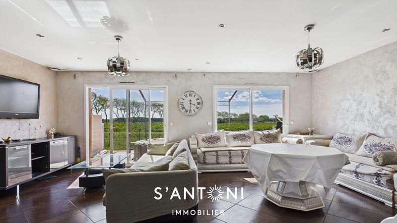 Maison - 111 m² - 5 pièces