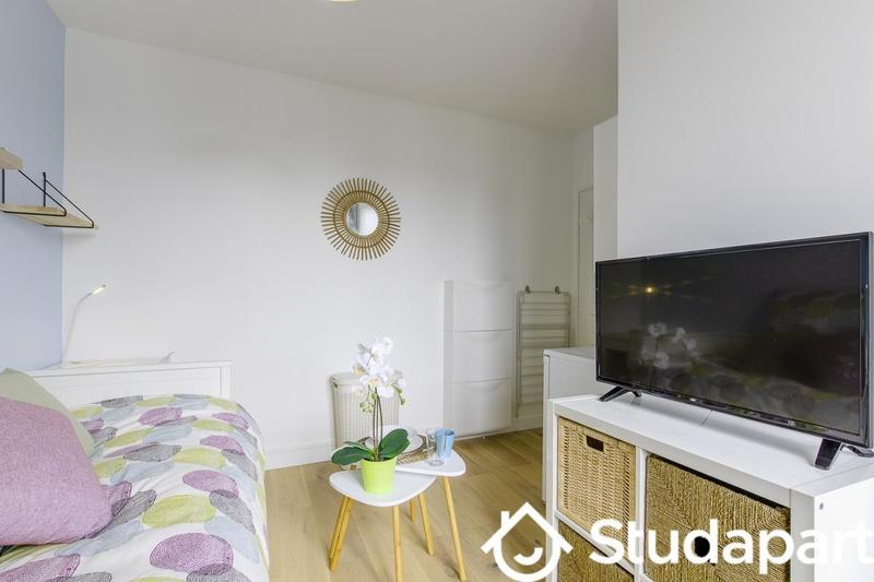 Chambre - 10 m² - 1 pièce