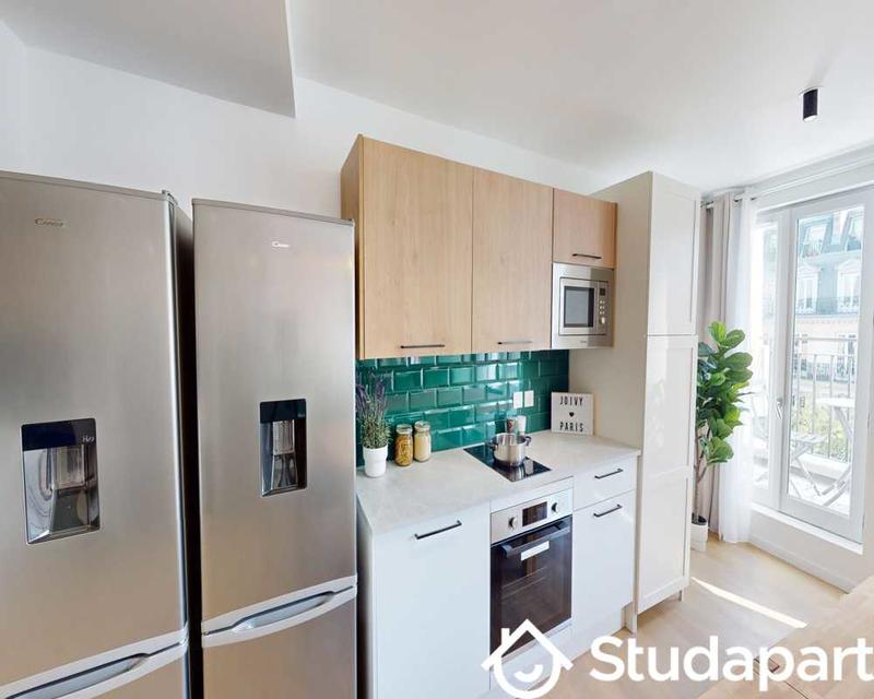 Chambre - 160 m² - 1 pièce