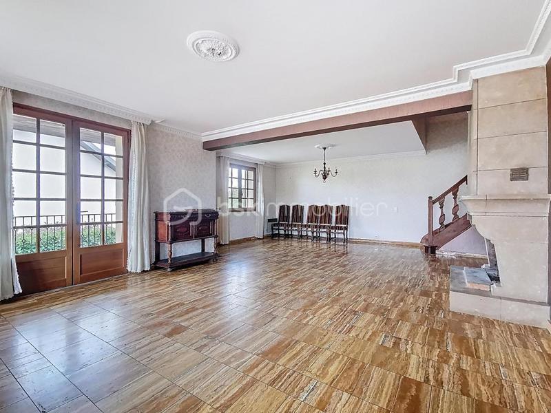 Maison d'architecte - 234 m² - 7 pièces