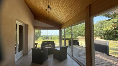 Maison - 236 m² - 10 pièces