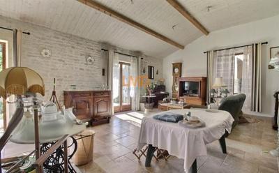 Maison - 96 m² - 4 pièces