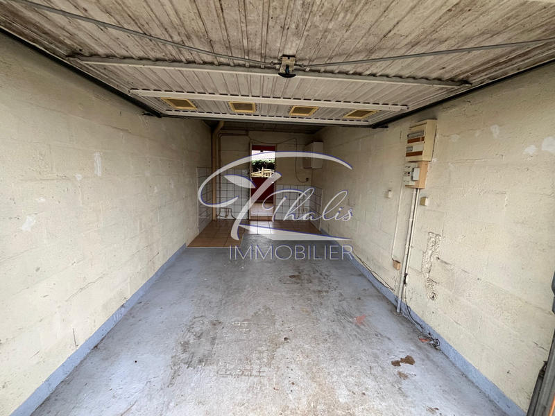 Maison traditionnelle - 171 m² - 8 pièces