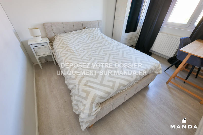 Chambre - 10 m² - 4 pièces