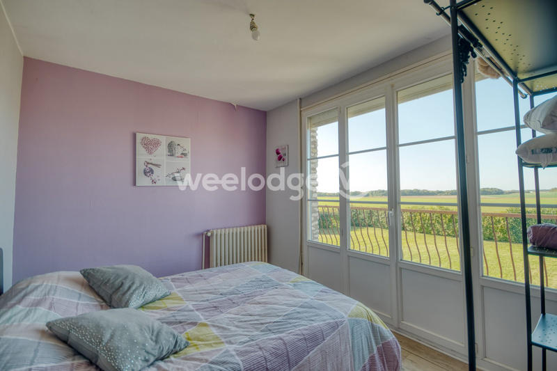 Maison - 450 m² - 13 pièces