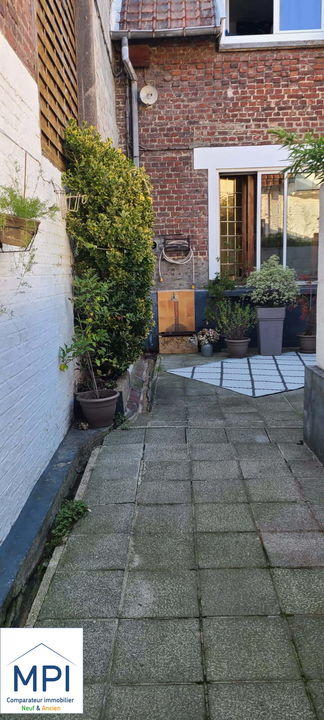 Maison - 95 m² - 4 pièces