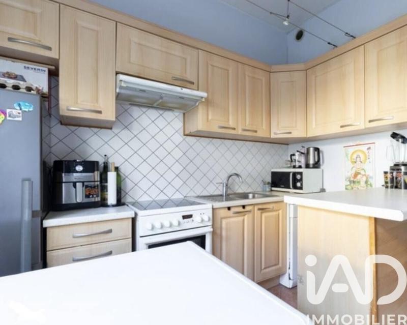 Studio - 25 m² - 1 pièce