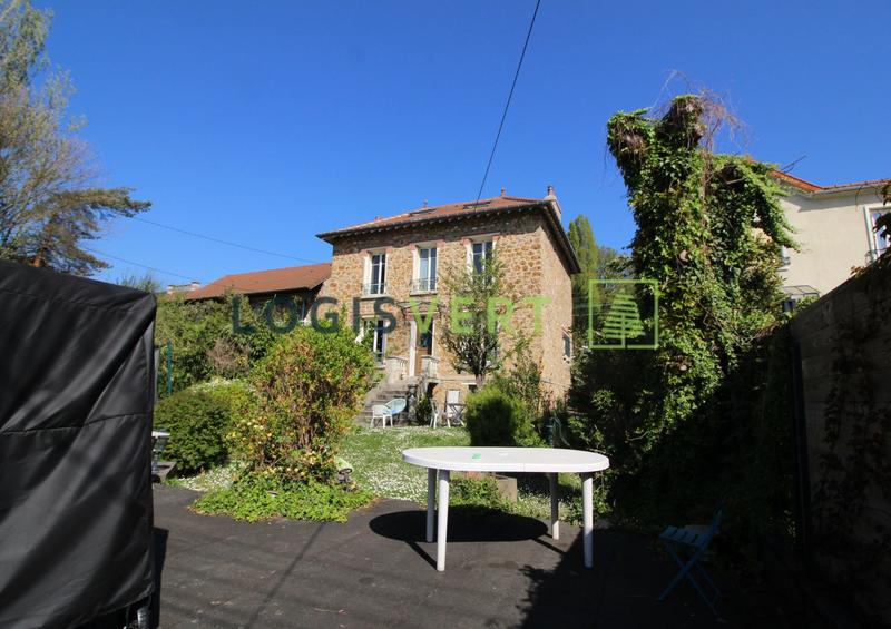 Maison - 130 m² - 8 pièces