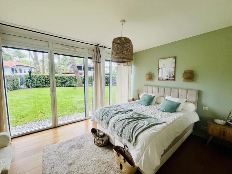 Appartement - 192 m² - 5 pièces