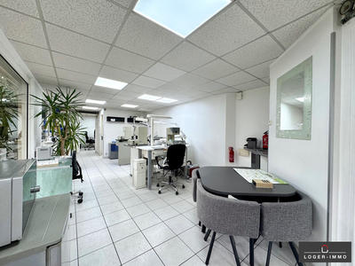 Local commercial - 81 m²