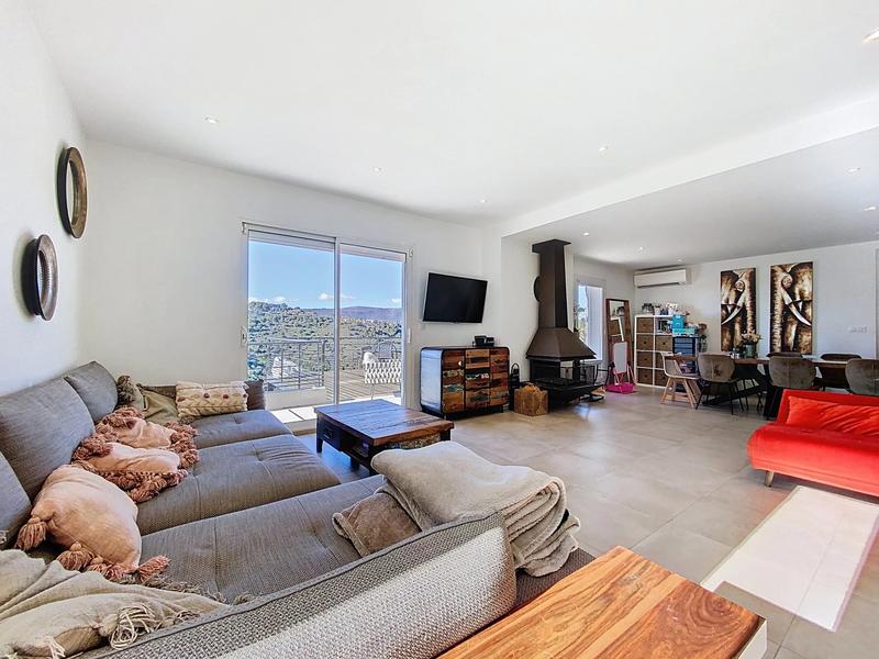 Villa - 144 m² - 5 pièces