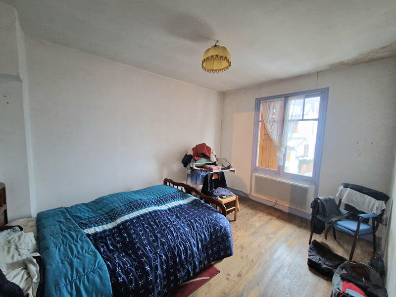 Maison - 250 m² - 10 pièces