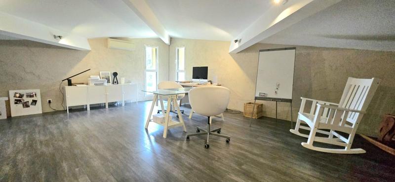 Maison - 200 m² - 5 pièces