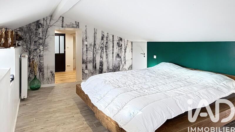 Maison - 181 m² - 9 pièces