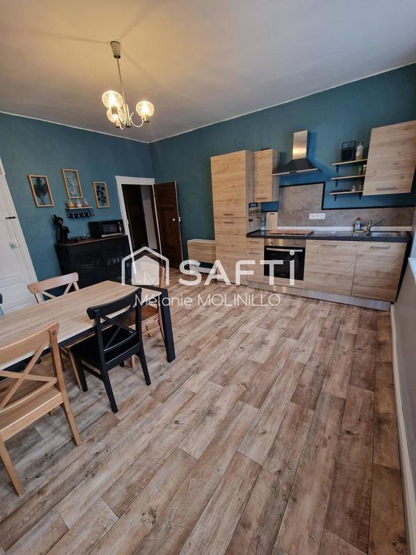 Maison - 204 m² - 12 pièces