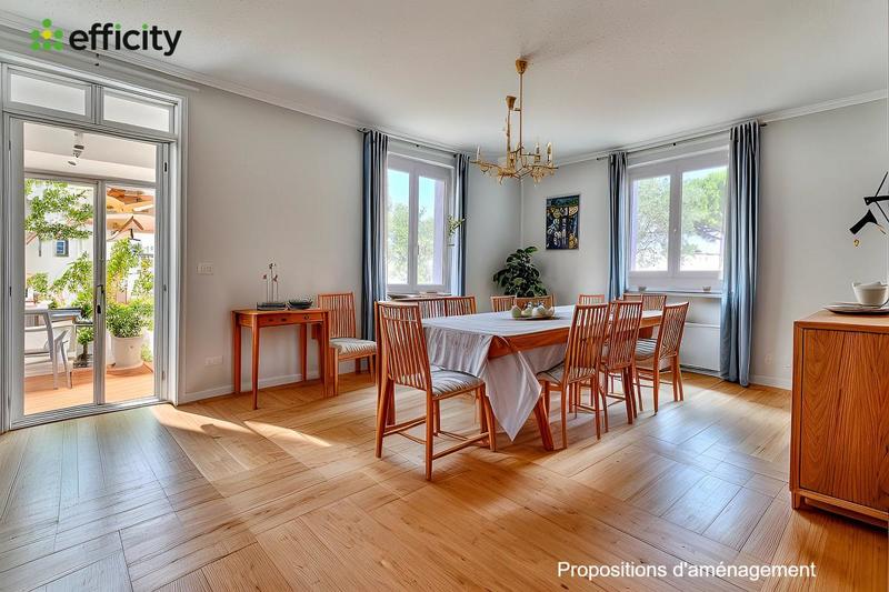 Maison - 121 m² - 7 pièces